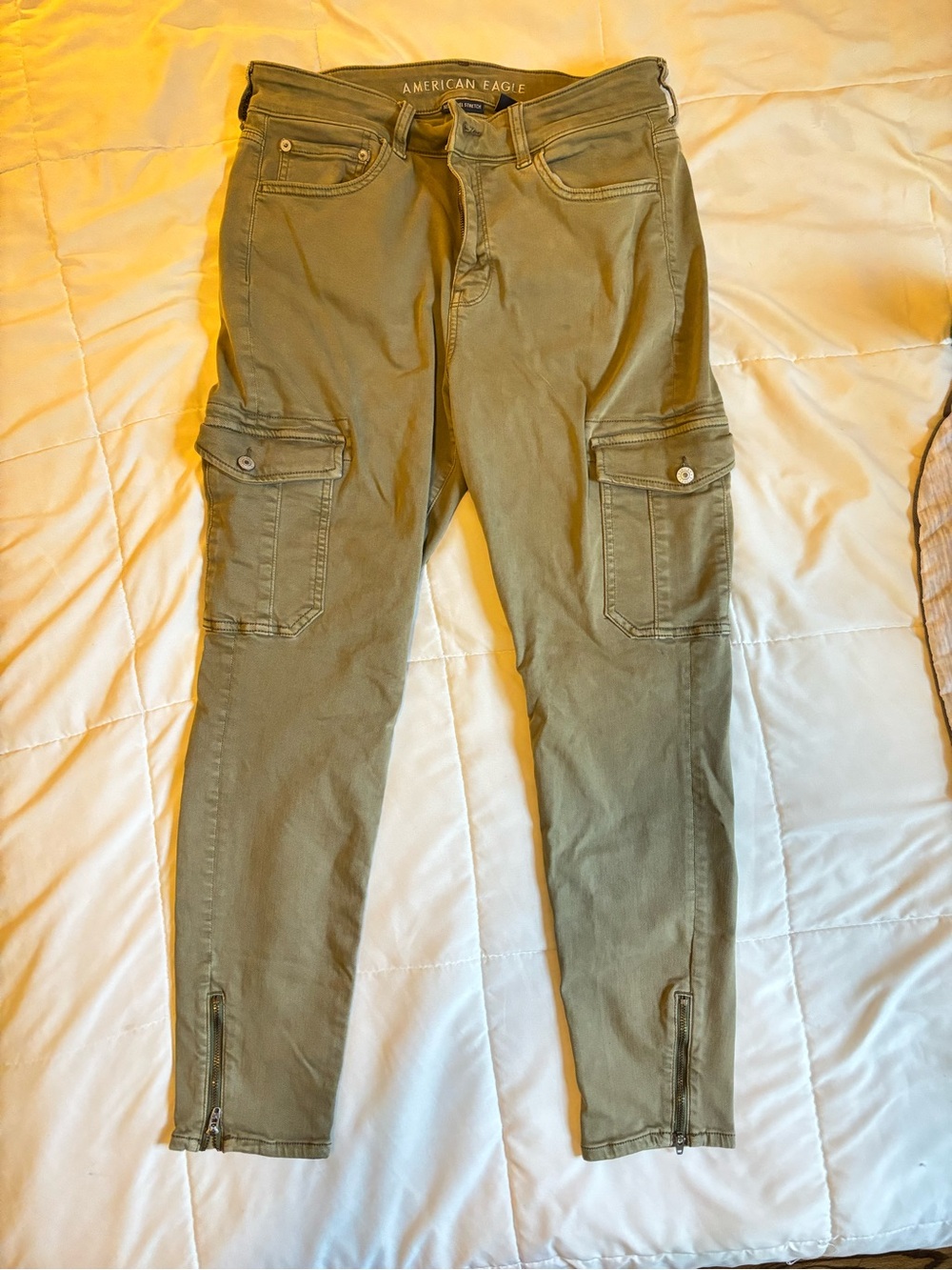 American Eagle Outfitters Womens Olive Green Cargo Jogger Pants